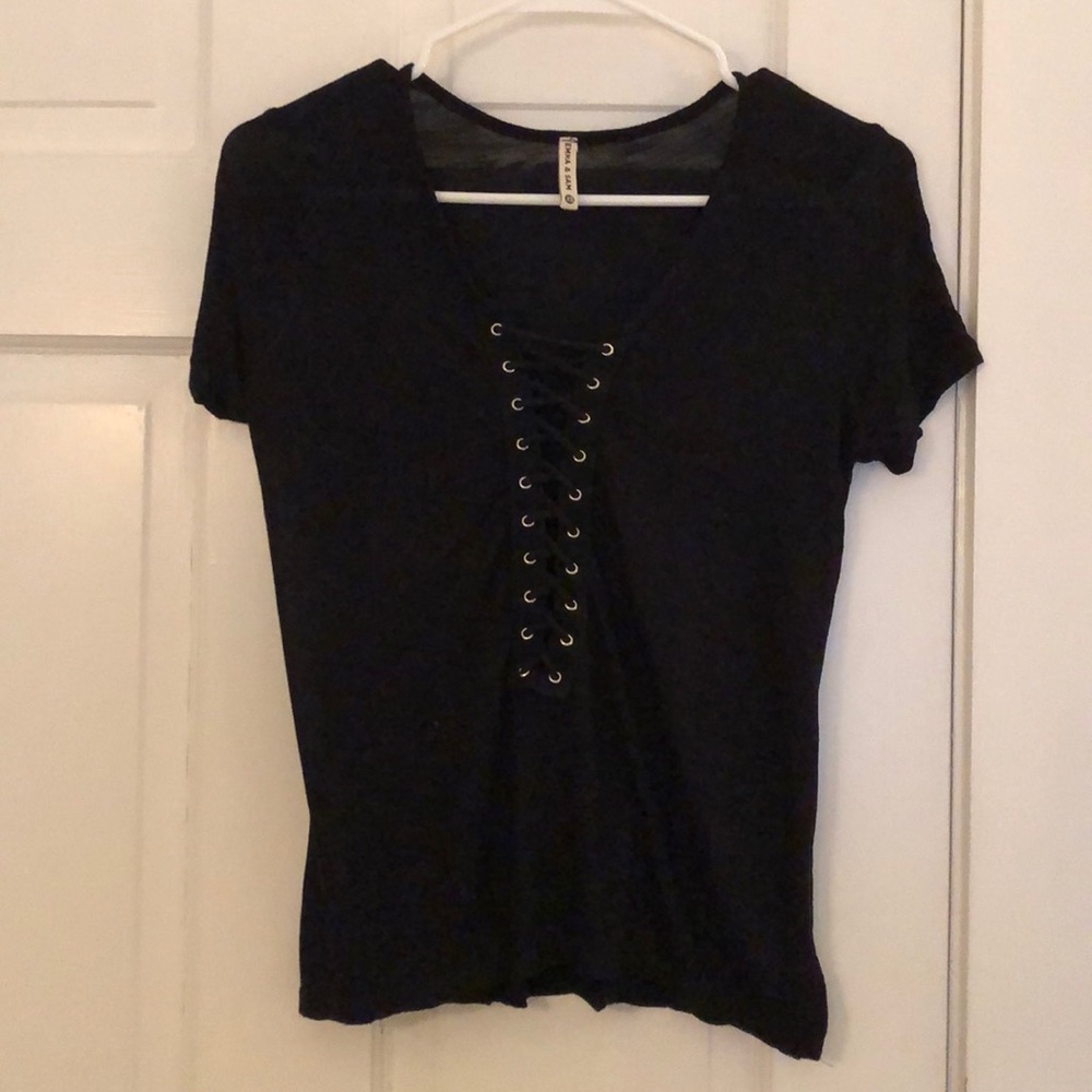 LF criss cross top